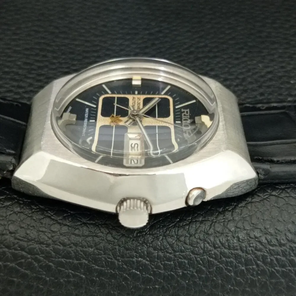 Vintage 1973 Ricoh Automatic Mens Silver Watch W/daydate & Black accents